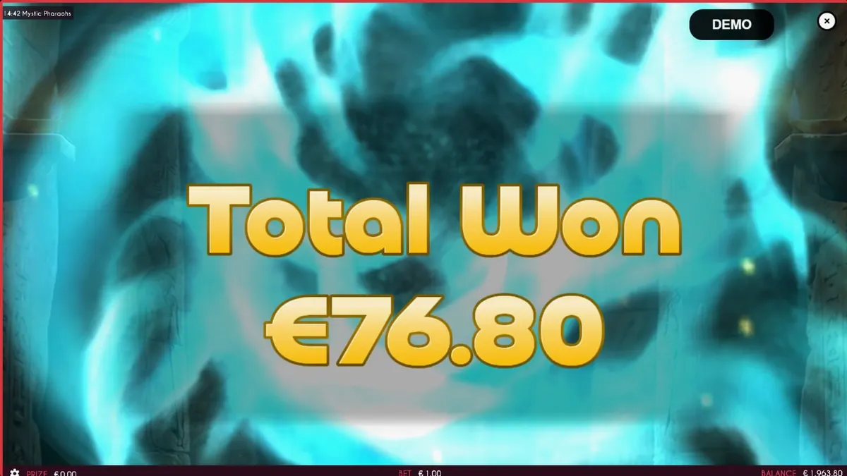 Interface do jogo de slot Mystic Pharaoh com temática egípcia